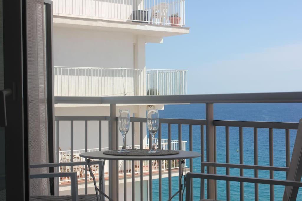 Apartamento Primera Linea De Mar Платья-де-Аро Экстерьер фото